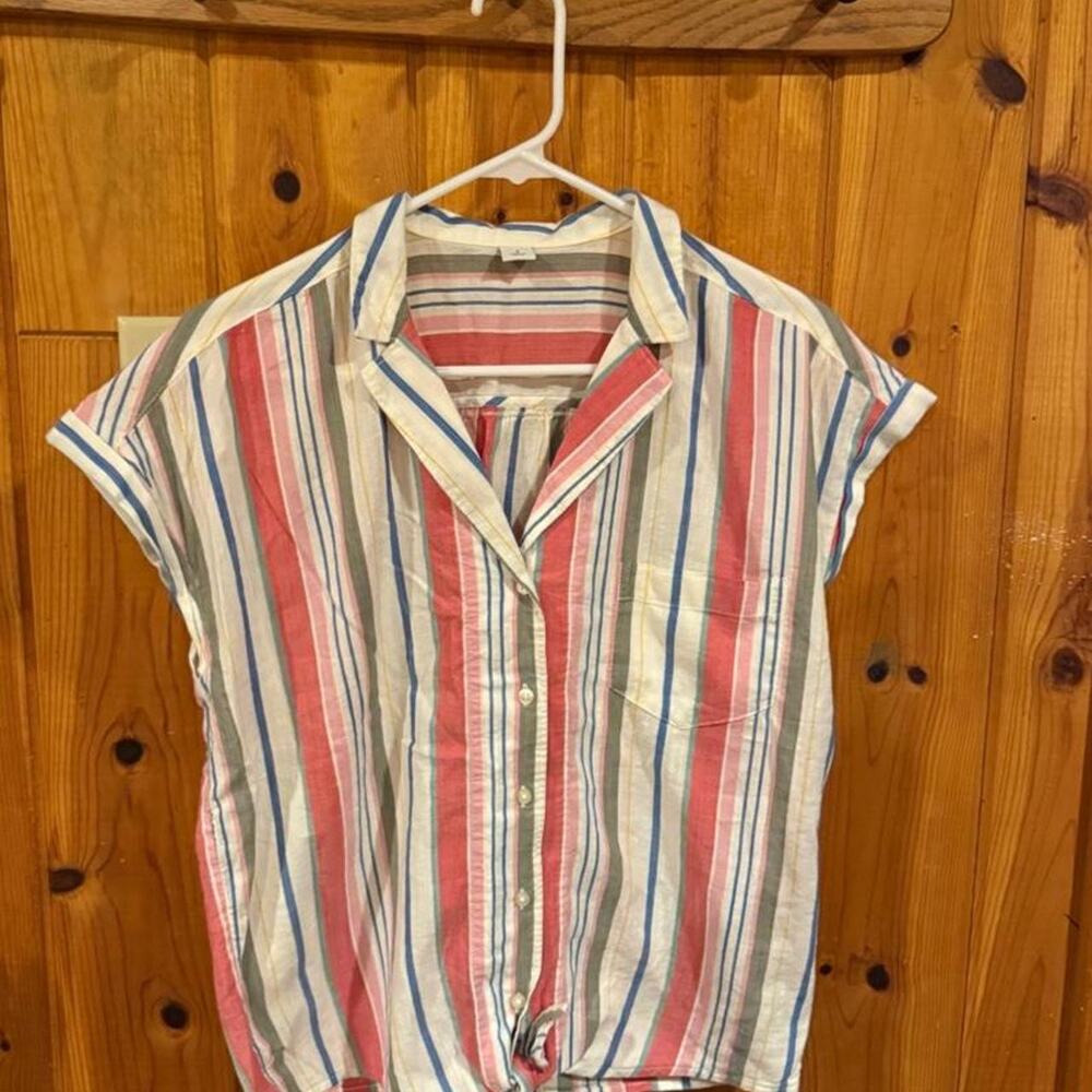 striped short sleeve button up blouse